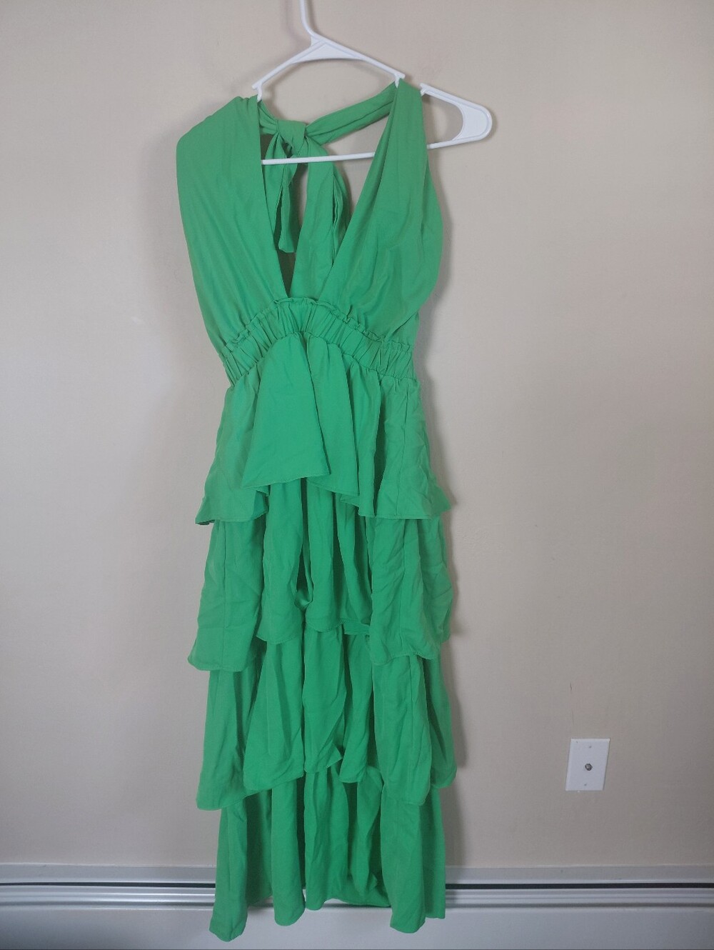 Endless Rose Tiered Halter Women’s Maxi Dress Sz S Kelly green NWT